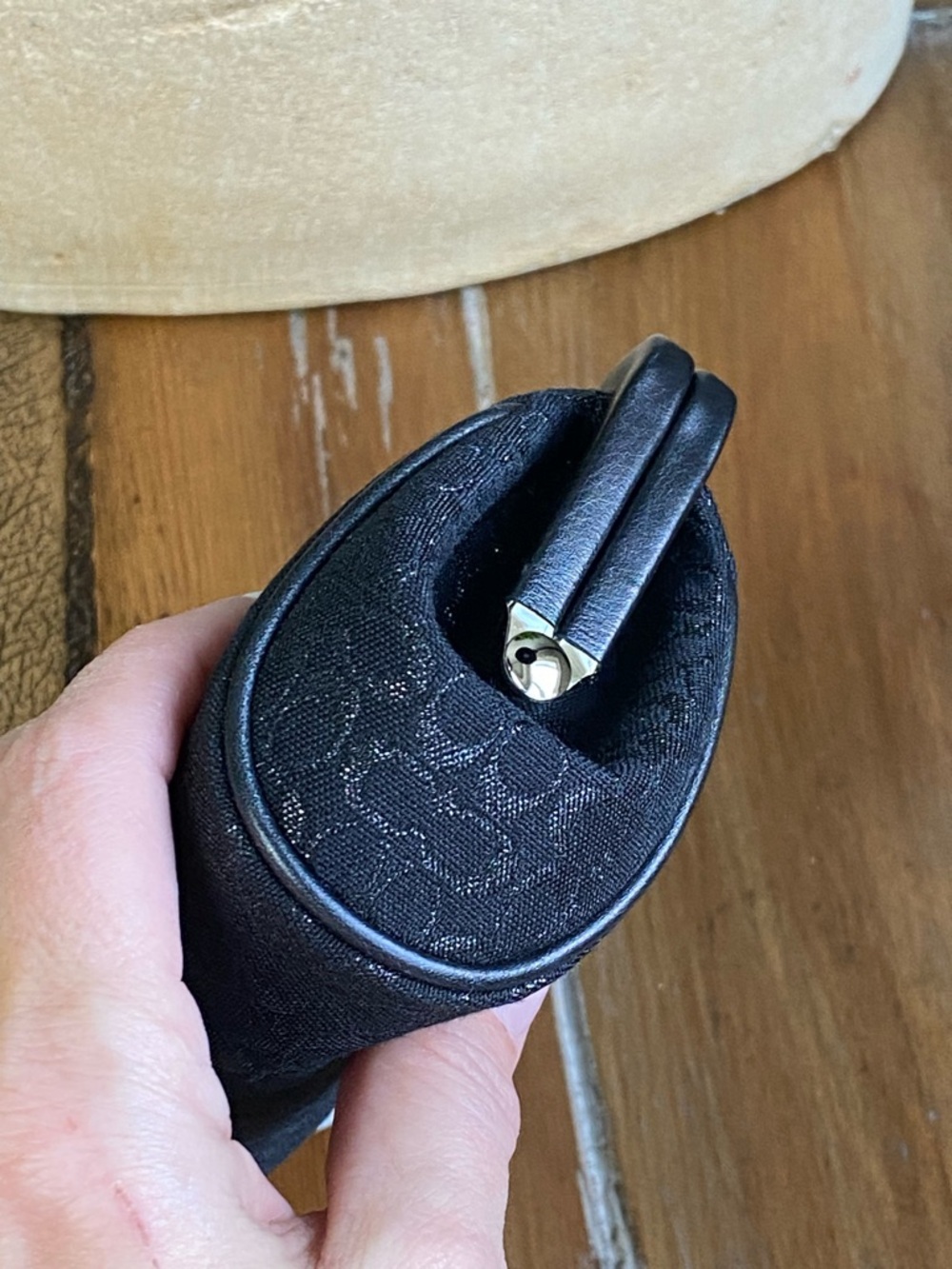 Coach Signature Framed Kisslock Black C Lurex - Picture 9 of 9